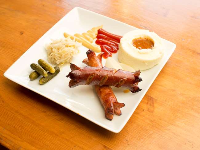 Mix of 2 sausages of your choice 